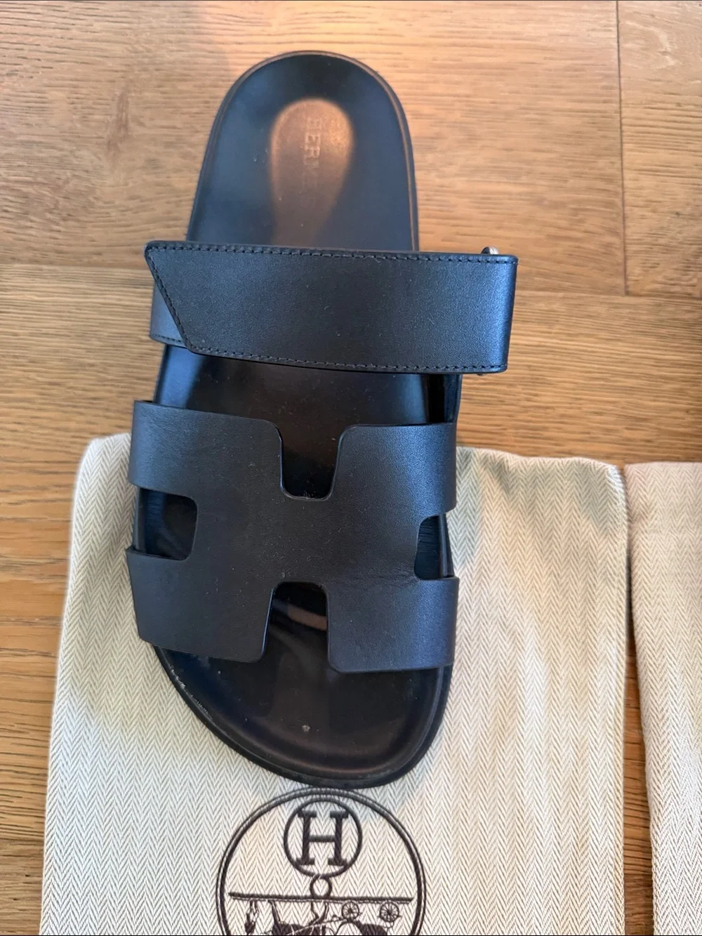 Hermes Chypre Sandal Black Leather - Picture 3 of 8